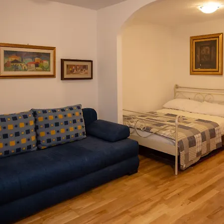 Storia Di Lejlighed *